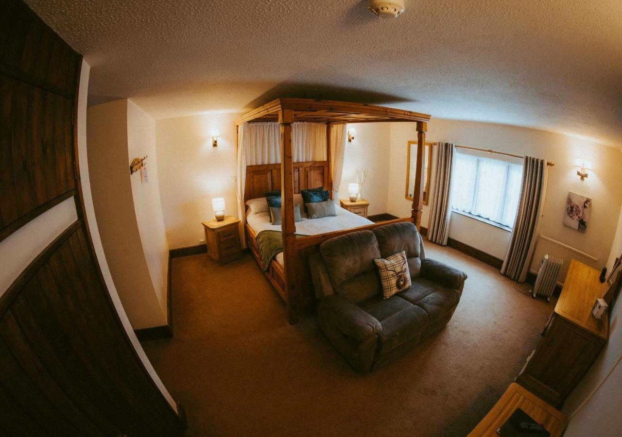 The Heathfield Inn Honiton Extérieur photo