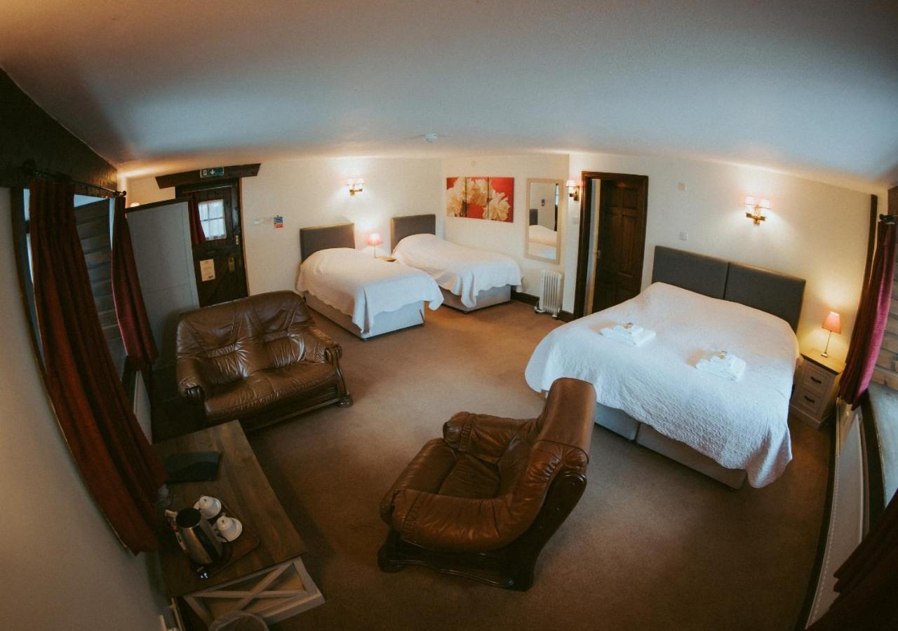 The Heathfield Inn Honiton Extérieur photo