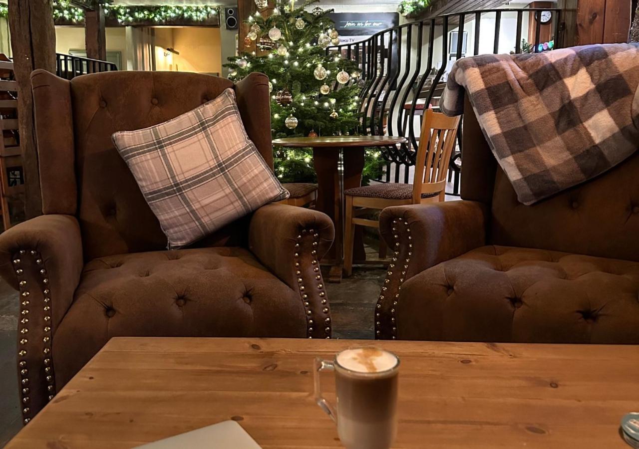 The Heathfield Inn Honiton Extérieur photo