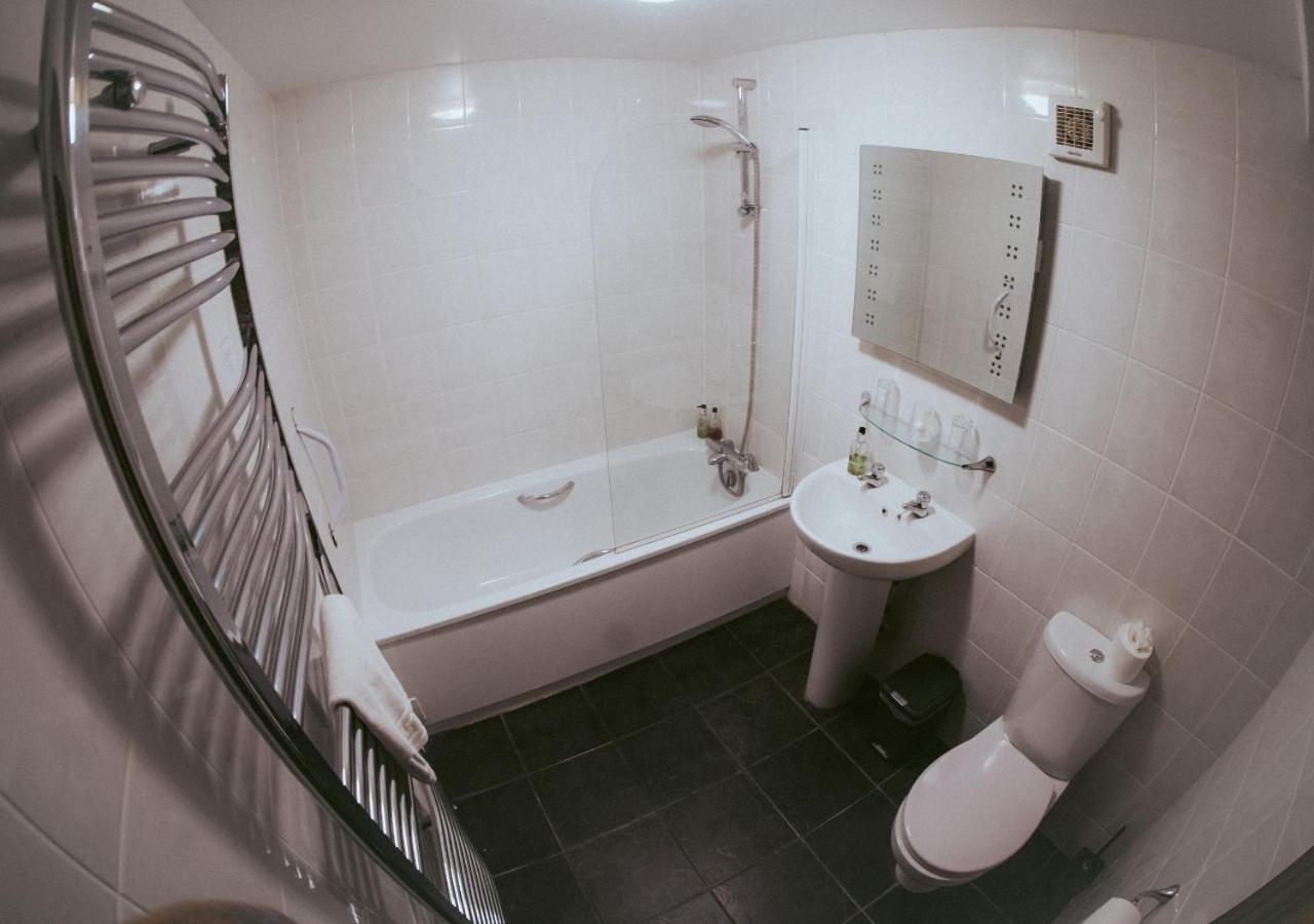The Heathfield Inn Honiton Extérieur photo
